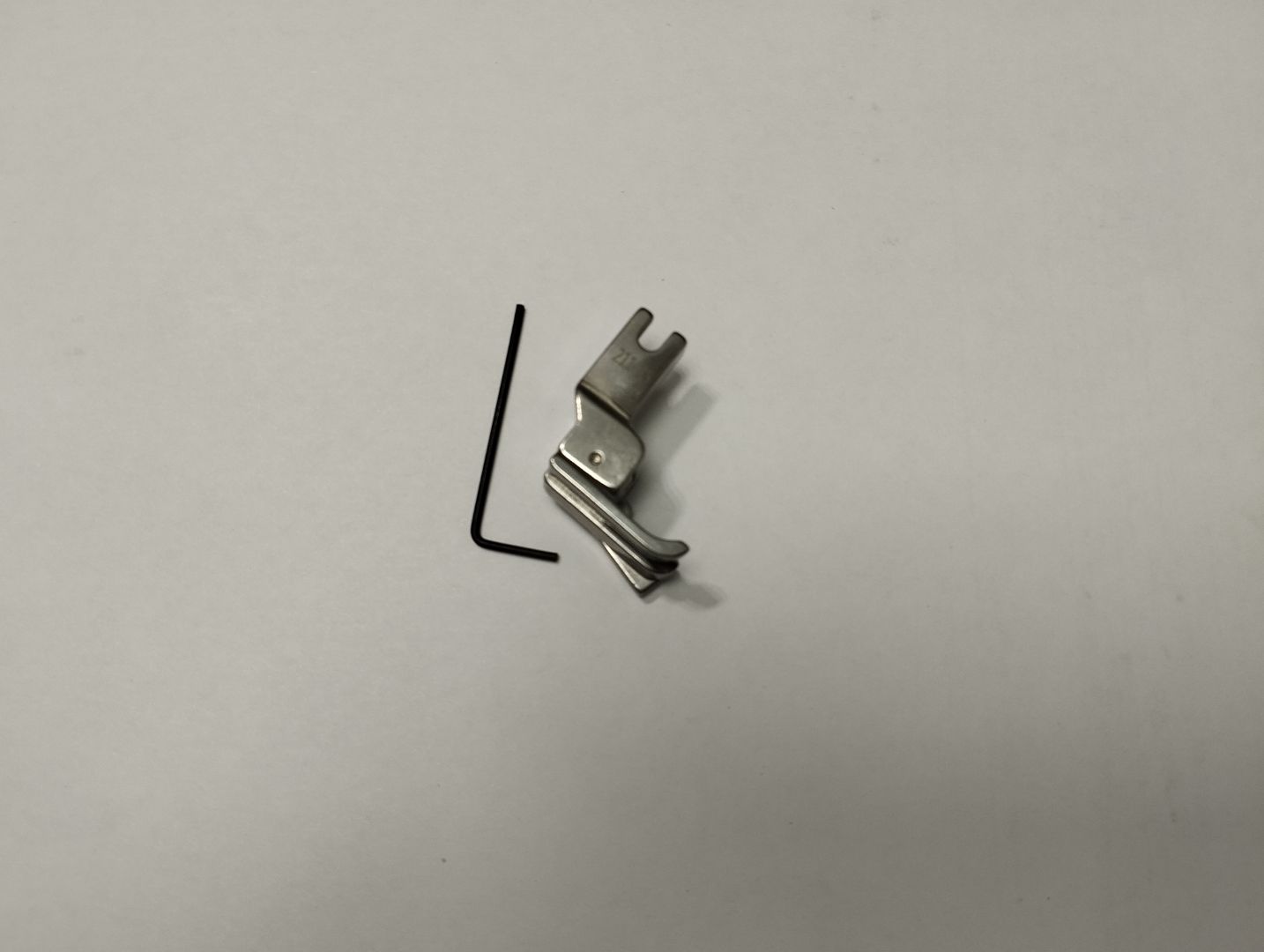 Лапка 211-15 (1/16"x5/16")